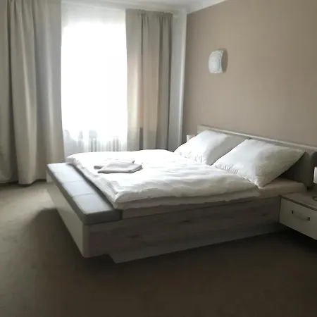 Pod Hůrkou Hotel