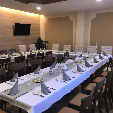 Pod Hurkou Отель Haj ve Slezsku